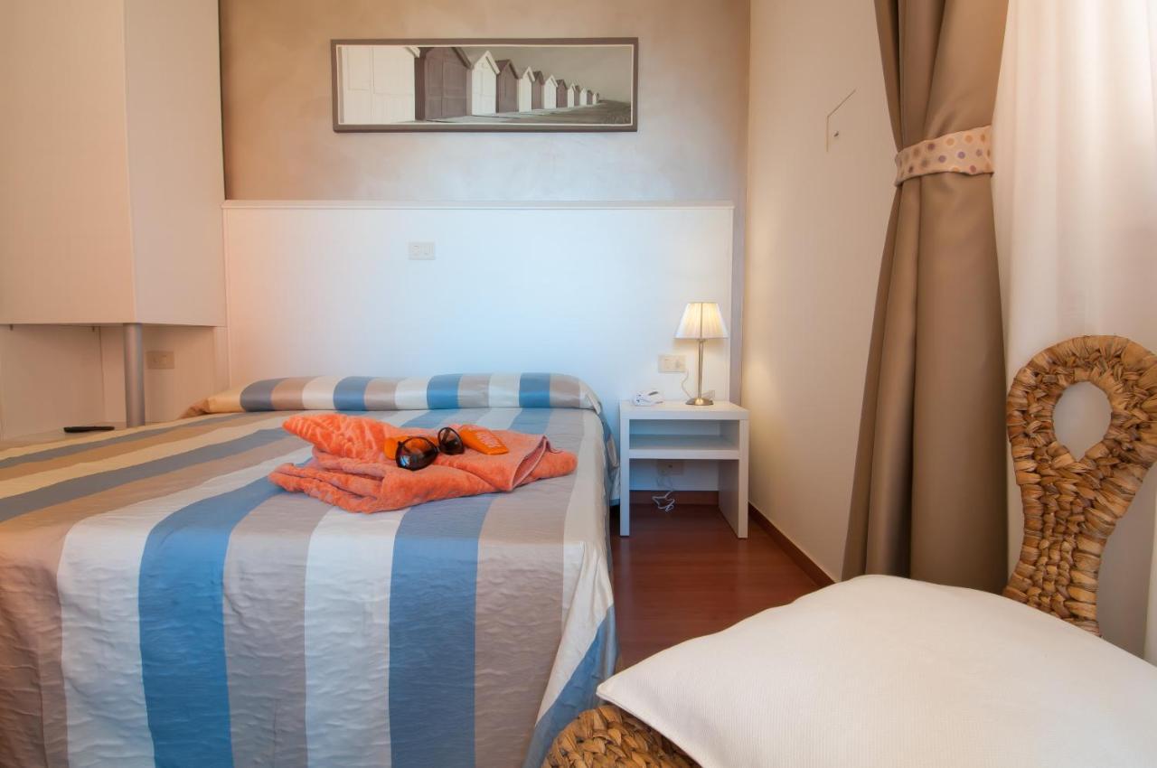 Hotel Telenia Lido di Jesolo Exteriör bild