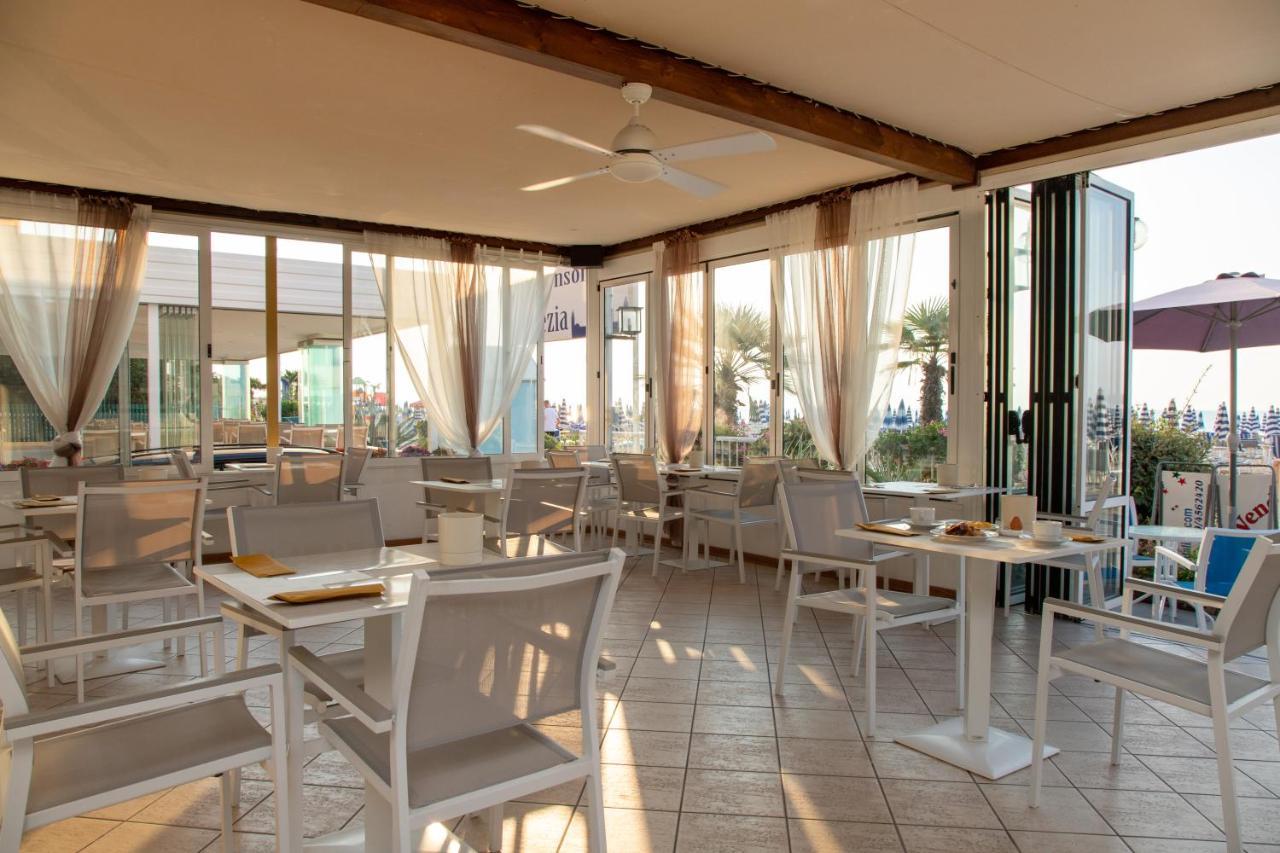 Hotel Telenia Lido di Jesolo Exteriör bild