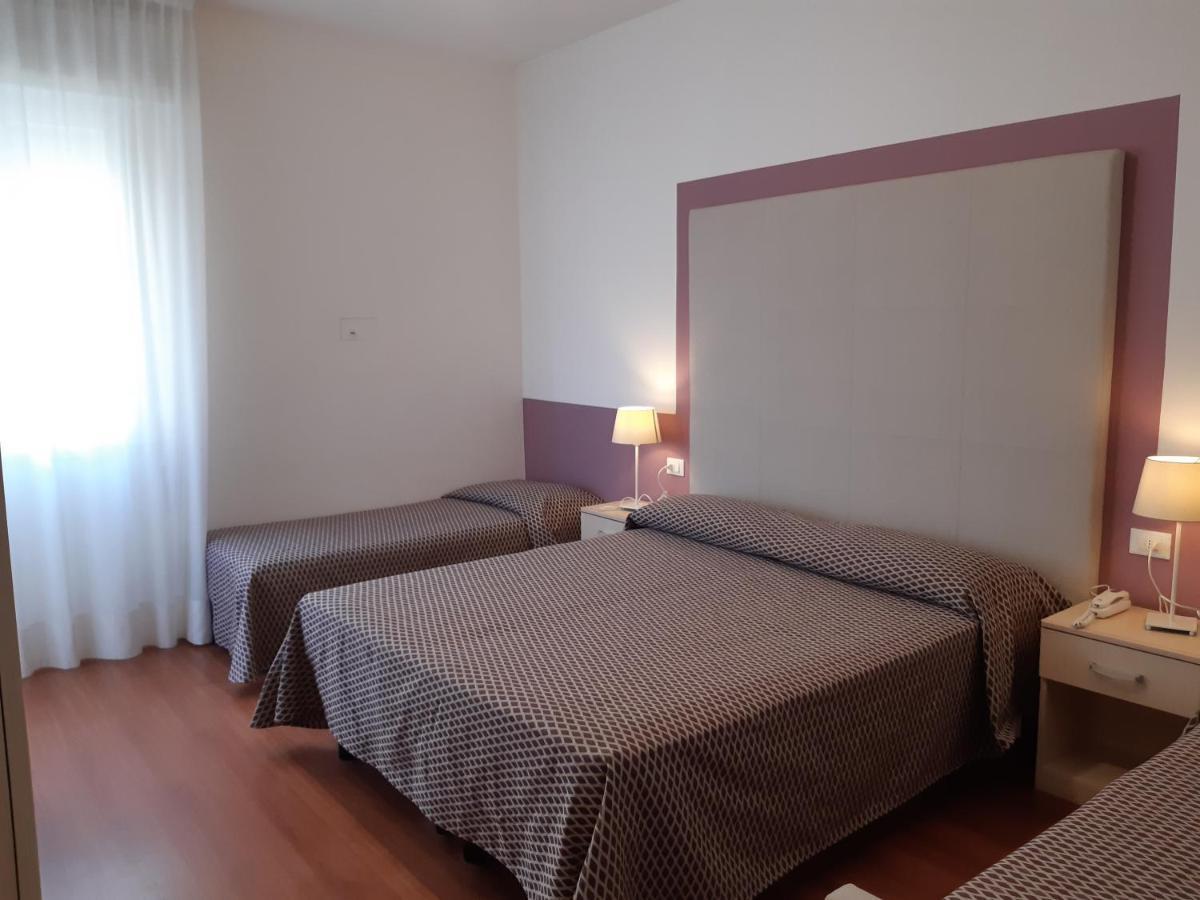 Hotel Telenia Lido di Jesolo Exteriör bild
