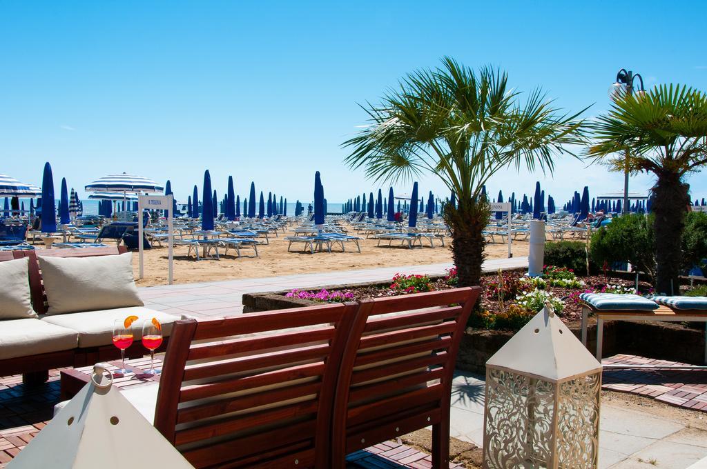 Hotel Telenia Lido di Jesolo Exteriör bild