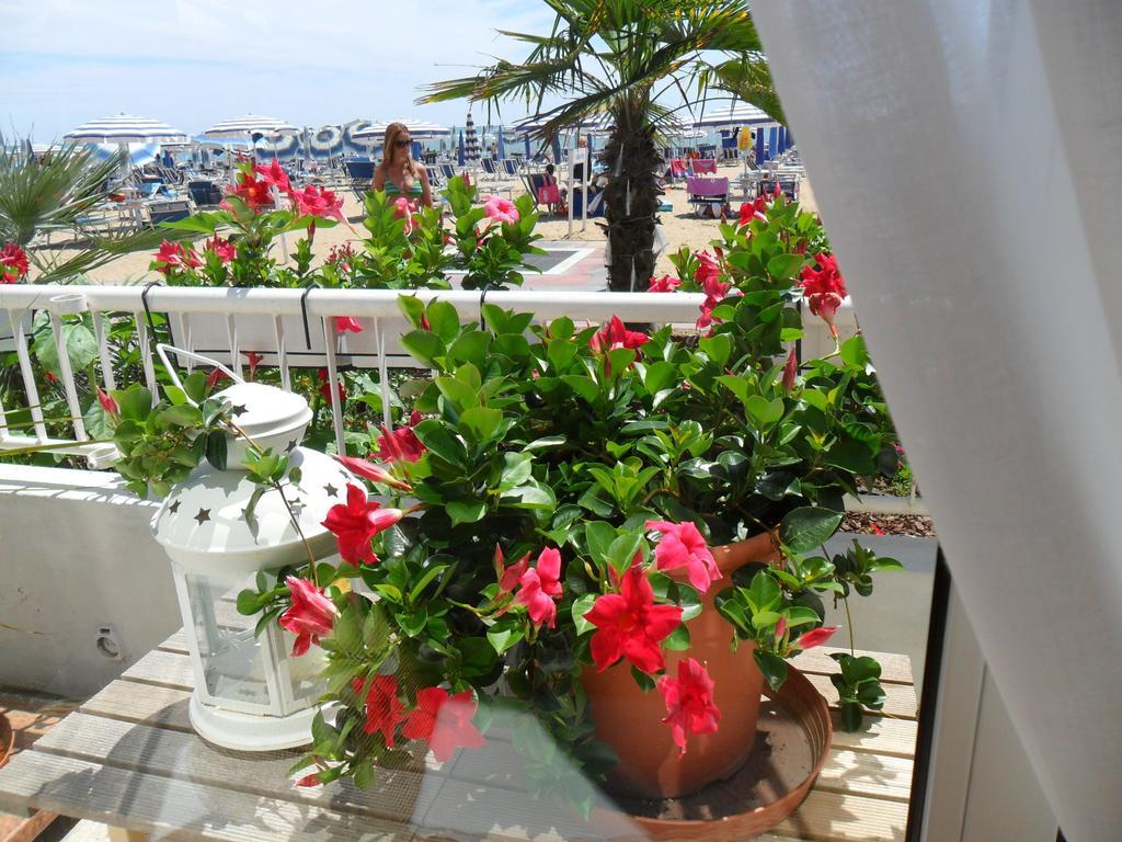 Hotel Telenia Lido di Jesolo Exteriör bild