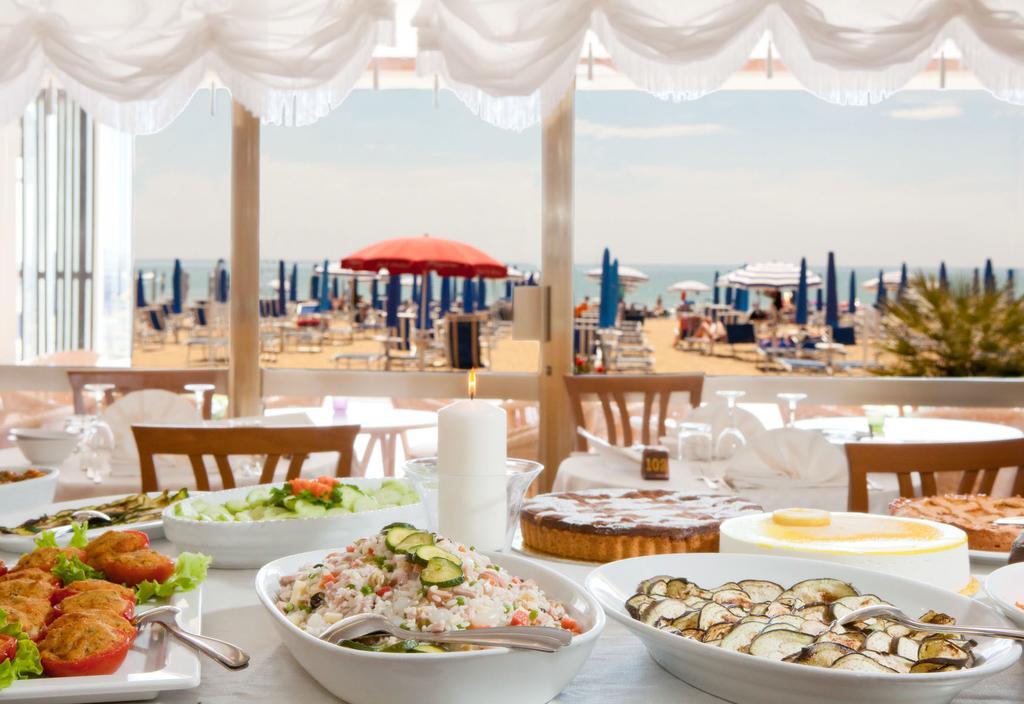 Hotel Telenia Lido di Jesolo Exteriör bild