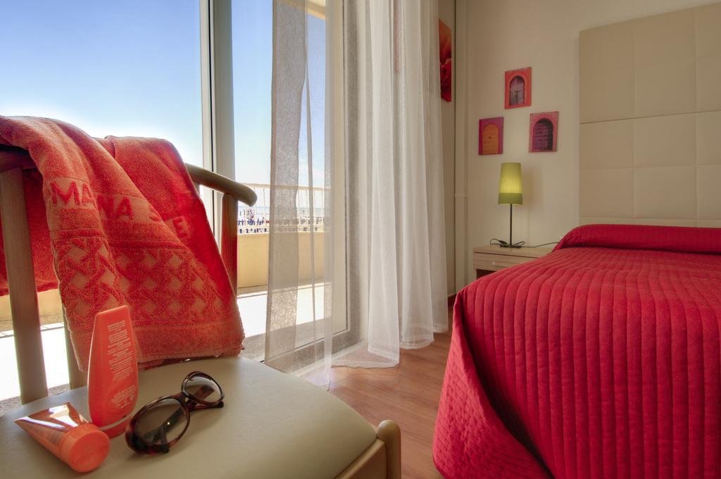 Hotel Telenia Lido di Jesolo Exteriör bild
