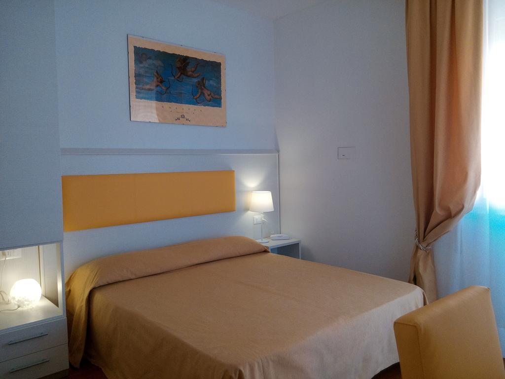 Hotel Telenia Lido di Jesolo Exteriör bild