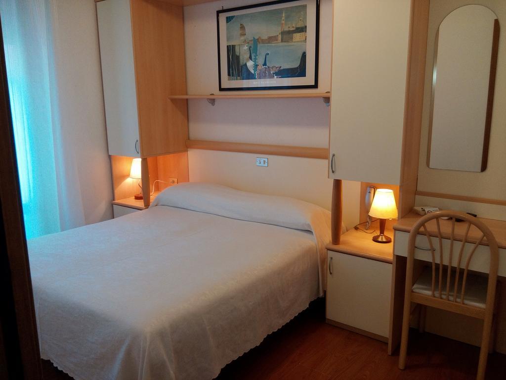 Hotel Telenia Lido di Jesolo Exteriör bild